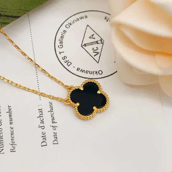 Van Cleef Arpels Vintage Alhambra necklace 18k yellow gold black onyx 42cm