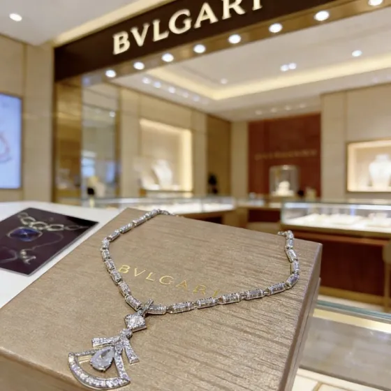 Bvlgari DIVAS DREAM necklace 18k white gold with clear diamonds 42cm