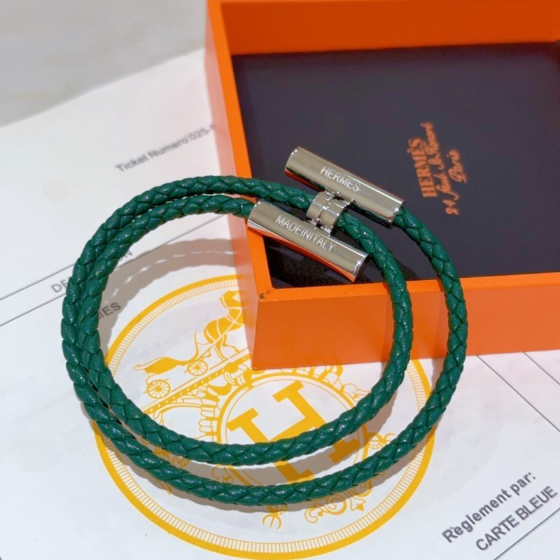 Hermes Tournis Tresse bracelet Dark green braided leather silver-tone palladium plated metal clasp 38cm