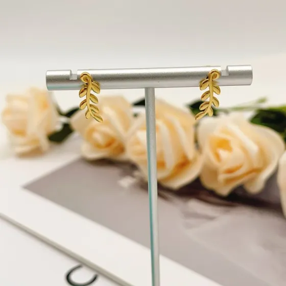 Tiffany Co Olive Leaf Climber Earrings earrings 18k yellow gold no gemstones 15mm length