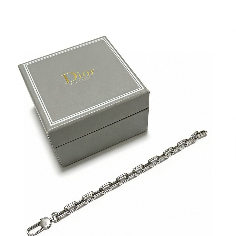 Dior Dior Logo Engraved Chain Link bracelet Silver-tone metal with engraved Dior branding no gemstones 19cm