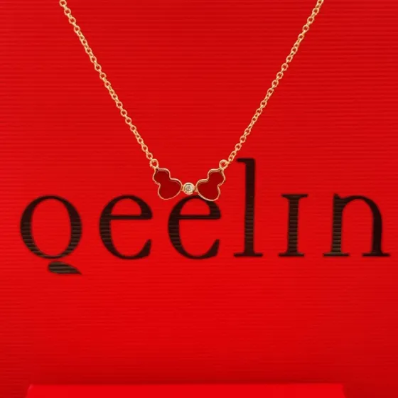 Qeelin Wulu necklace 18K rose gold red agate diamond 42cm