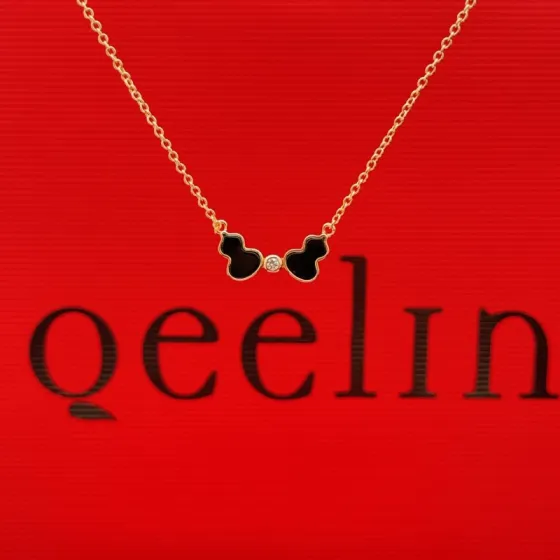 Qeelin Wulu necklace 18K rose gold black onyx diamond 42cm