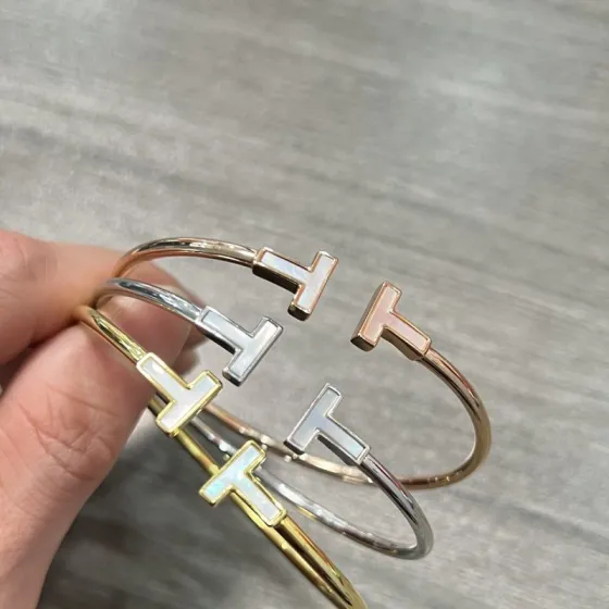 Tiffany Tiffany T bracelet 18k rose gold with mother-of-pearl inlay 18k white gold with mother-of-pearl inlay 18k yellow gold with mother-of-pearl inlay 16cm inner circumference