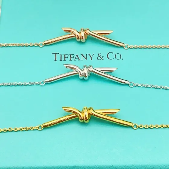 Tiffany Co Knot necklace 18k yellow gold no gemstones 16-18 inch adjustable chain