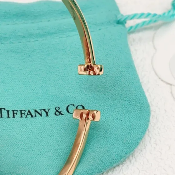 Tiffany Co T1 bracelet 18K rose gold with clear diamond pave 17cm