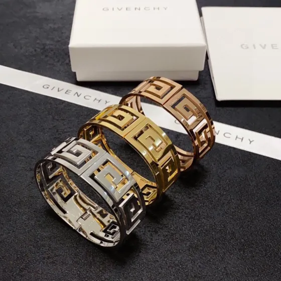 Luxury necklace