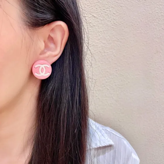 Chanel CC Logo Round Stud Earrings earrings Pink resin with white interlocking CC logo 2cm diameter