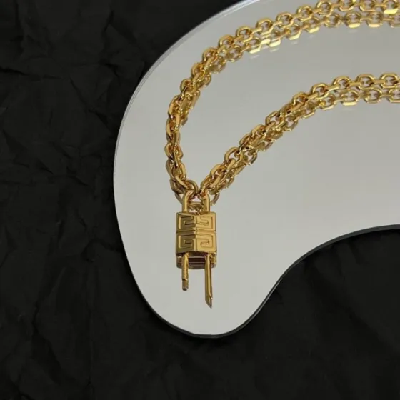 Luxury necklace