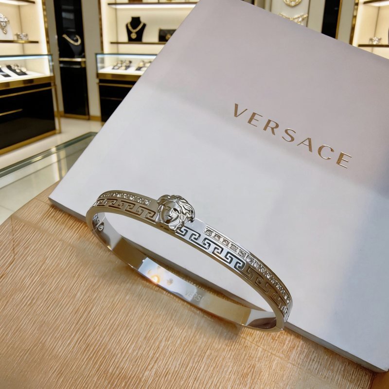 Luxury bracelet diamond