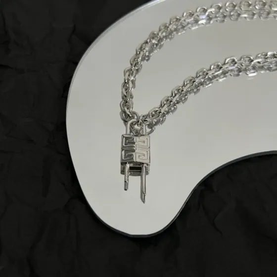 Luxury necklace