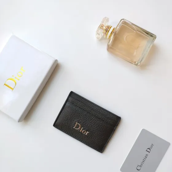 Dior C139 Logo Card Holder brooch Black grained leather with rose gold-tone metal logo 10 5 7 5cm