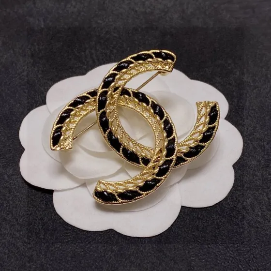 Chanel CC Logo Chain Inlay Brooch brooch gold-tone metal with black enamel inlay 3 5cm width