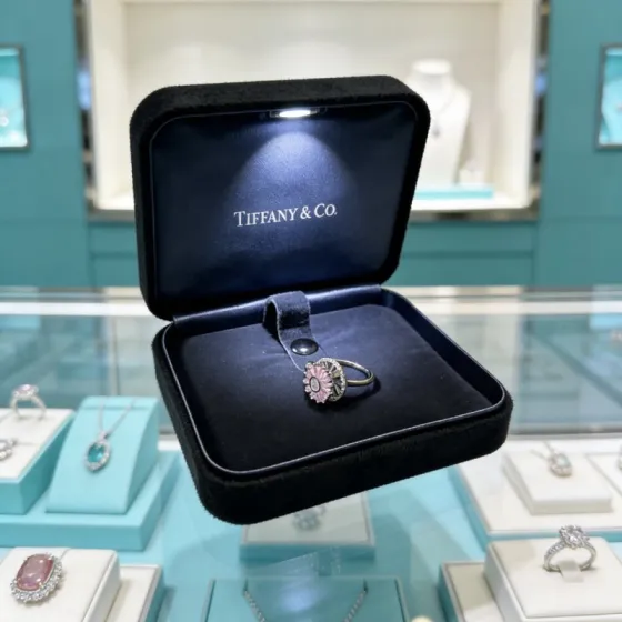 Tiffany Co Daisy ring Sterling silver with pink gemstones and diamond accents US 6