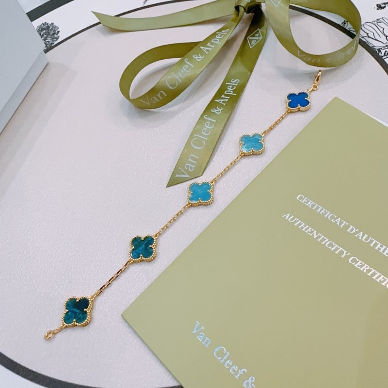 Van Cleef Arpels Alhambra bracelet Yellow gold with multi-tone blue clover stones royal blue sky blue teal blue 18cm