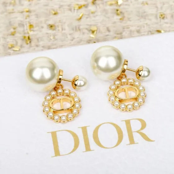 Dior Tribales earrings Gold-tone metal with white pearls One Size