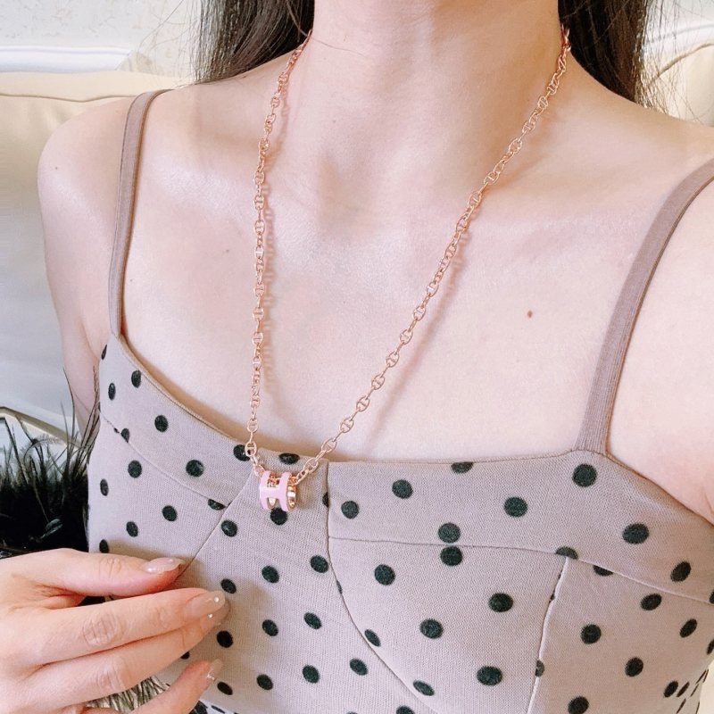 Hermes Pop H necklace Rose gold metal with light pink enamel 40cm