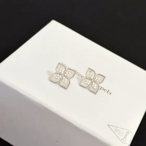 Van Cleef Arpels Alhambra earrings white gold diamond 10mm