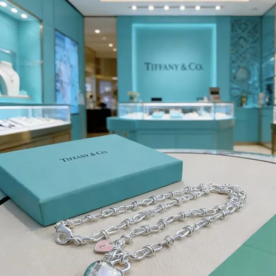 Tiffany Co Return to Tiffany Heart Tag necklace sterling silver with pink enamel accent 18 inches