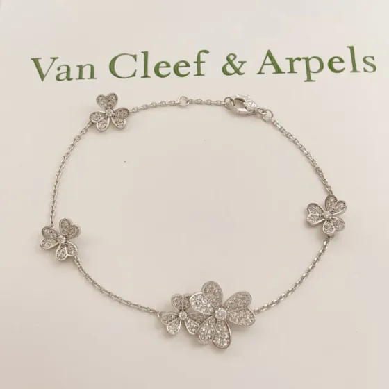 Van Cleef Arpels Frivole bracelet White gold with diamond accents 17cm
