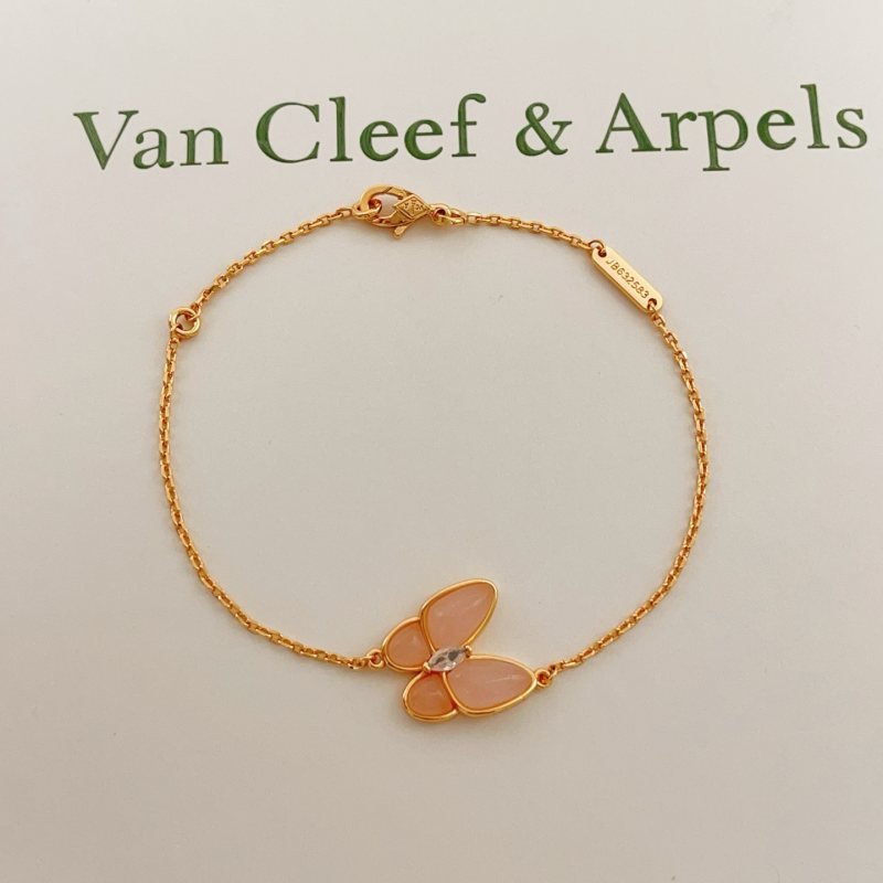 Van Cleef Arpels Two Butterfly bracelet 18K yellow gold pink opal diamond 17cm