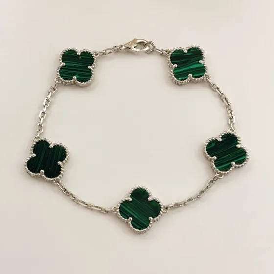 Van Cleef Arpels Alhambra bracelet White gold with green malachite 19cm