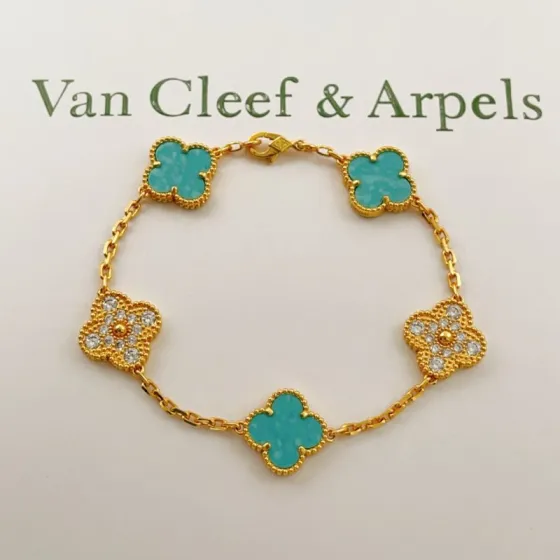 Van Cleef Arpels Vintage Alhambra bracelet Yellow gold with turquoise and diamond accents 18cm