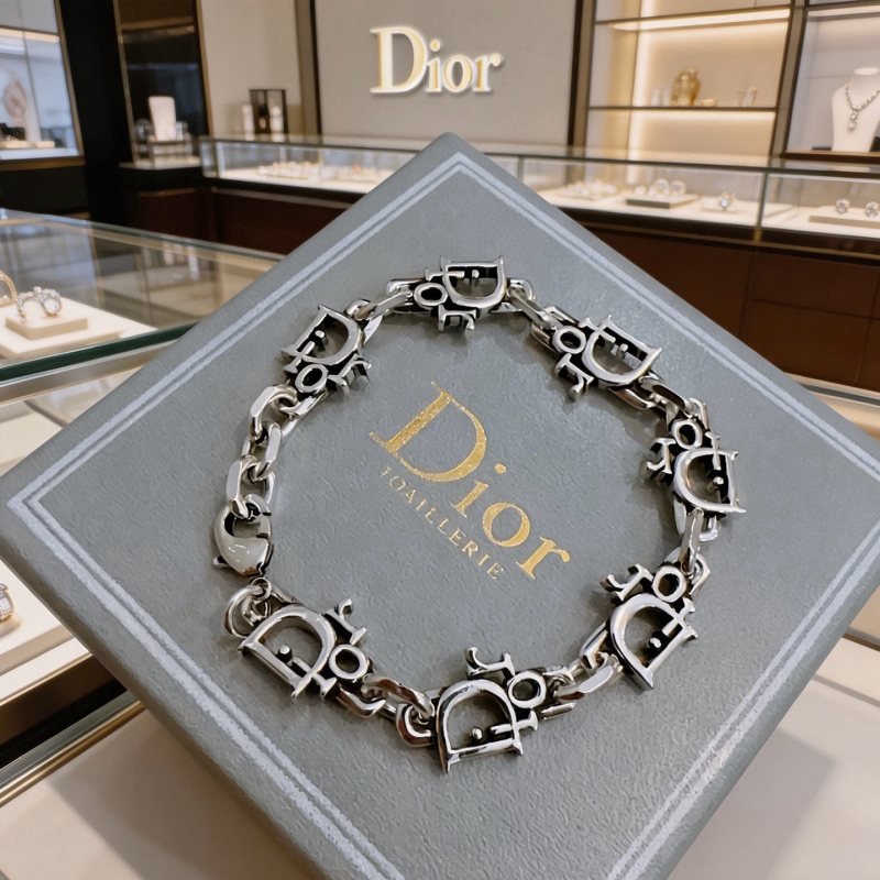 Dior Dio r evolution Logo Chain Bracelet bracelet Silver-toned metal no accent stones 19cm
