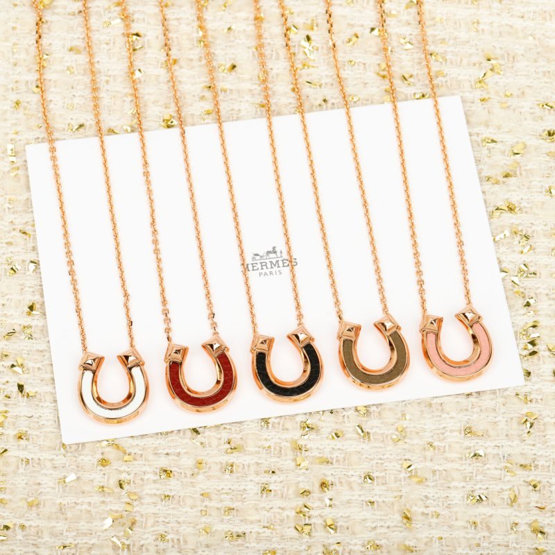 Hermes Horseshoe Pendant necklace Rose gold metal with assorted inlay colors white red black olive light pink 40cm