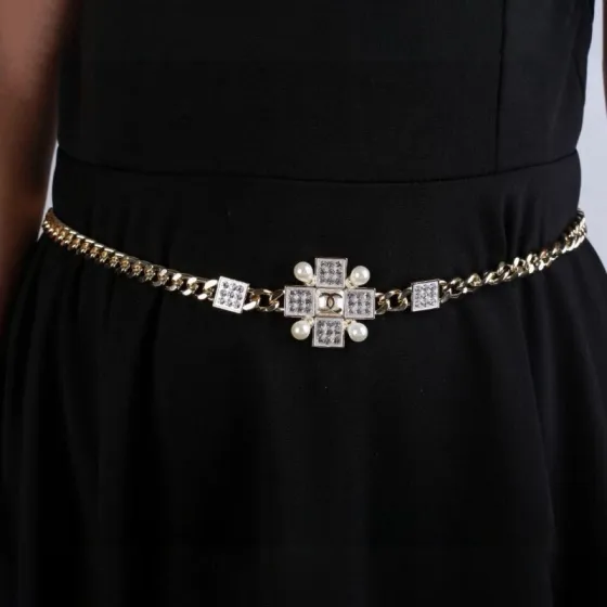 Chanel CC Cross Crystal Pearl Chain necklace Gold-tone metal clear crystal white pearl 80cm