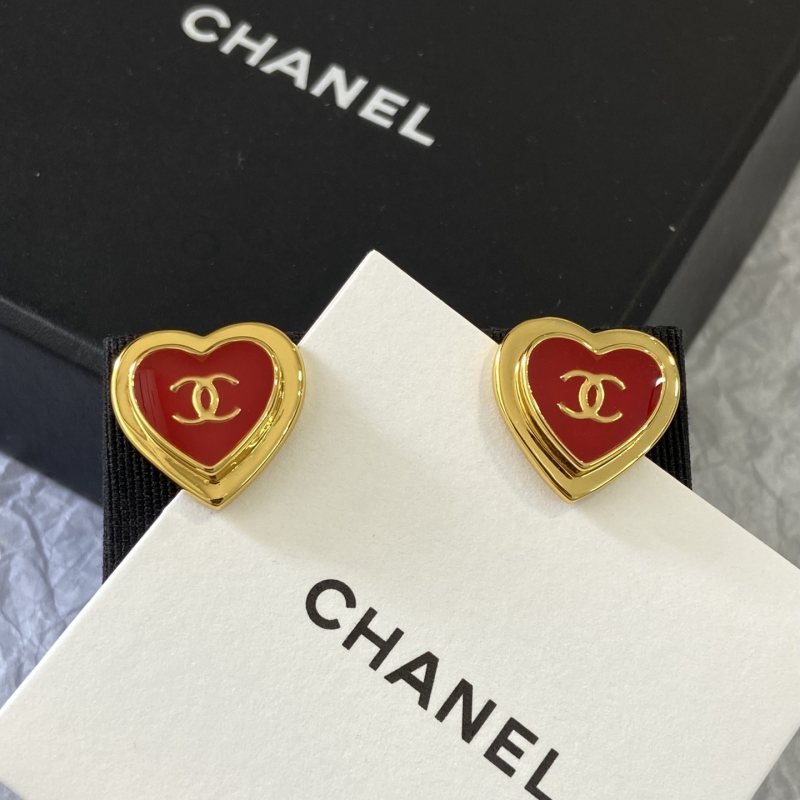 Chanel CC Heart Stud Earrings earrings gold-tone metal with red enamel and black enamel 1 5cm diameter