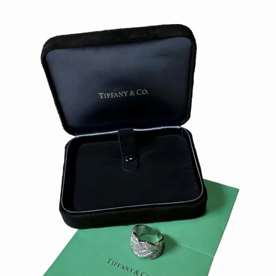 Tiffany Co Diamond Pave Wide Band ring Platinum metal with clear white diamond stones US 7