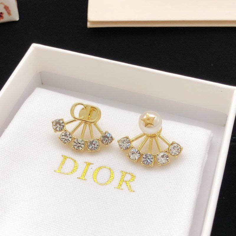 Dior Petit CD Crystal Pearl Fan Earrings earrings Gold-tone metal clear faceted crystals white pearl gold star accent One Size post style 2cm width per earring