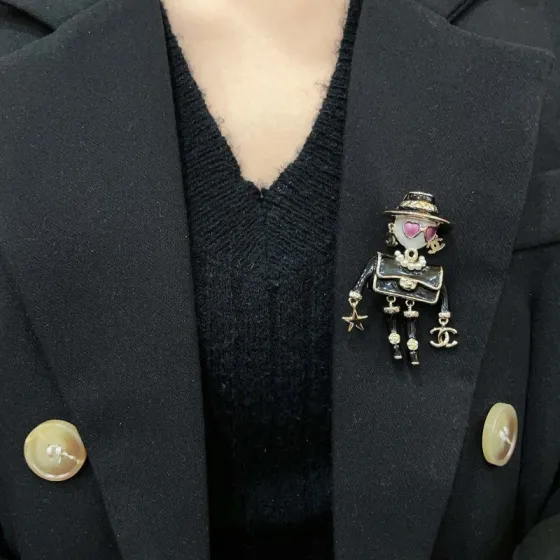 Chanel CC Doll Character Brooch brooch Gold-tone metal with black enamel white faux pearl pink heart enamel white resin One Size