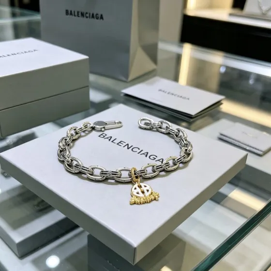 Luxury necklace 24cm