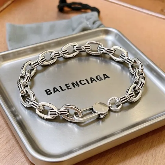 Luxury necklace 24cm