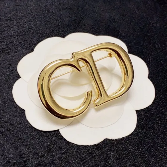 Dior CD Logo brooch gold tone metal no gemstones 3cm width