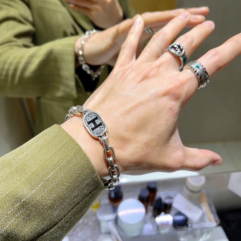 Hermes H Logo Chain Bracelet bracelet Silver-toned metal with black enamel H detail 19cm