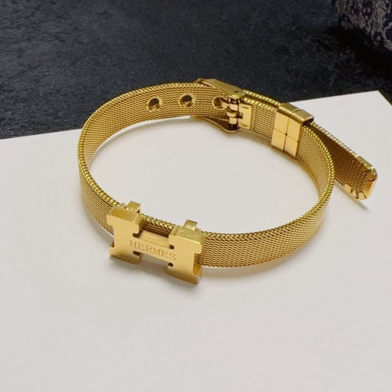 Hermes Clic H Mesh bracelet Gold-tone metal no gemstones Adjustable 16-19cm