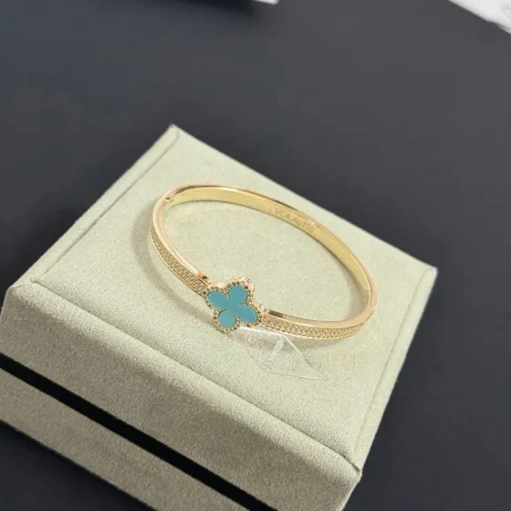 Van Cleef Arpels Alhambra bracelet 18k yellow gold turquoise diamond 17cm