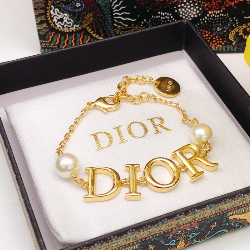 Dior DXL0173 DIOR Logo Pearl Bracelet bracelet Gold-tone metal with white faux pearls 16cm with 3cm extender
