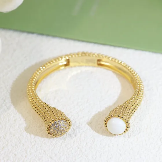 Van Cleef Arpels Perlee bracelet 18k yellow gold white mother-of-pearl clear diamond 17cm