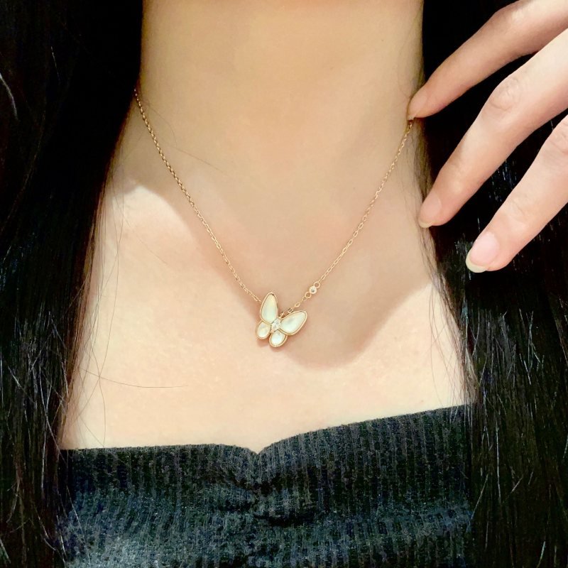 Van Cleef Arpels Two Butterfly necklace Rose gold mother-of-pearl diamond 42cm