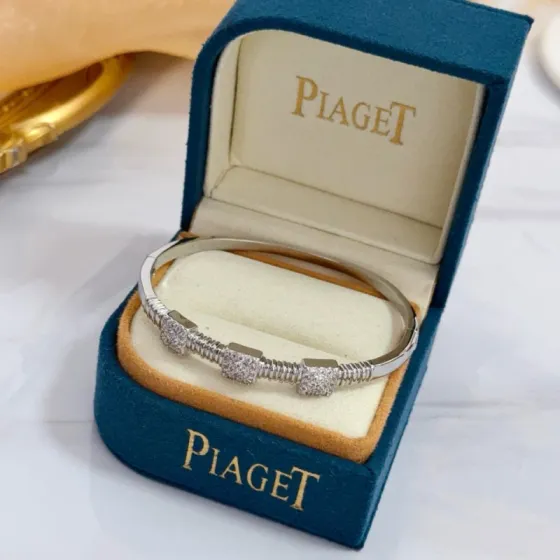 Piaget Possession bracelet silver-toned white gold with clear pave diamonds 17cm inner circumference