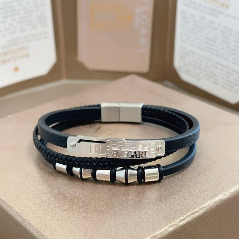 Bvlgari Serpenti bracelet Black leather with silver-toned metal hardware 19cm