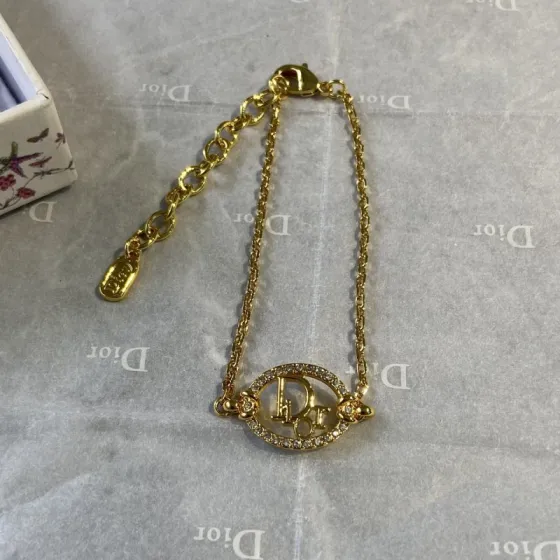 Dior 30 Montaigne Oval Logo Crystal Bracelet bracelet gold-tone metal with clear crystal accents 16cm with 3cm extender