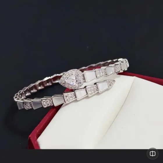 Bulgari Serpenti Viper bracelet 18k white gold white mother-of-pearl clear diamond 17cm