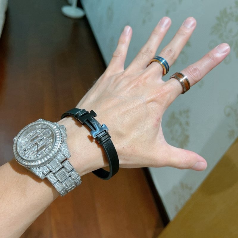 Hermes Clic H bracelet matte black metal black leather 19cm