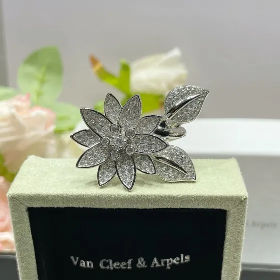 Van Cleef Arpels Lotus ring White gold with pave diamonds US 7
