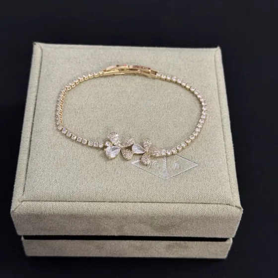 Van Cleef Arpels Frivole bracelet Yellow gold with clear diamonds 17cm